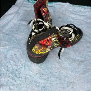 The dark knight rises convers men’s size 11